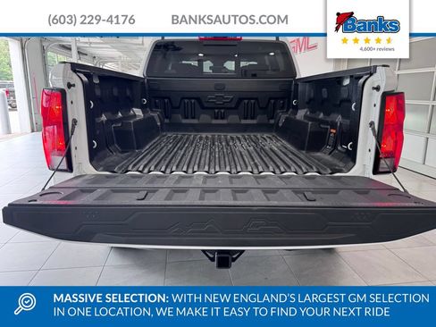 Certified 2024 Chevrolet Colorado Trail Boss w/ Advanced Trailering Package AWD/4WD image 8