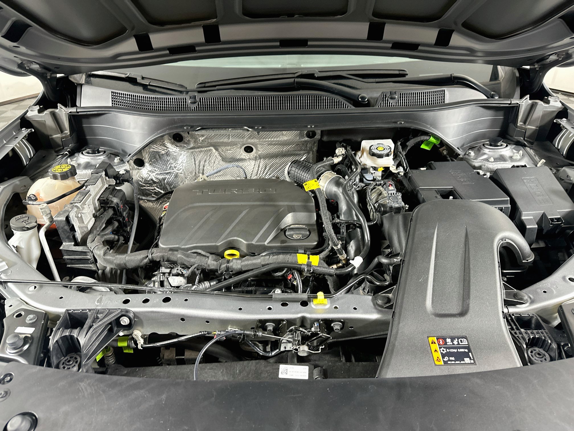 Used 2025 Chevrolet Trax LS w/ LS Convenience Package FWD image 30