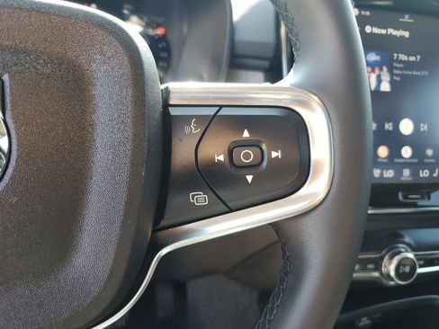 Used 2023 Volvo XC40 B5 Plus w/ Driver Assist Package AWD/4WD image 22