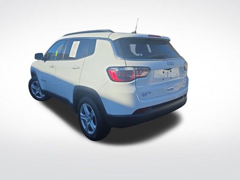 Used 2023 Jeep Compass Latitude w/ Sun and Sound Group image 5