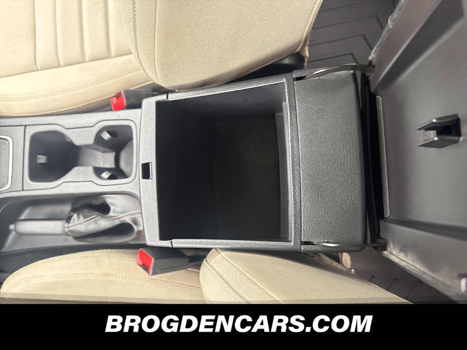 Used 2022 Ford Ranger XLT w/ Equipment Group 301A Mid AWD/4WD image 10