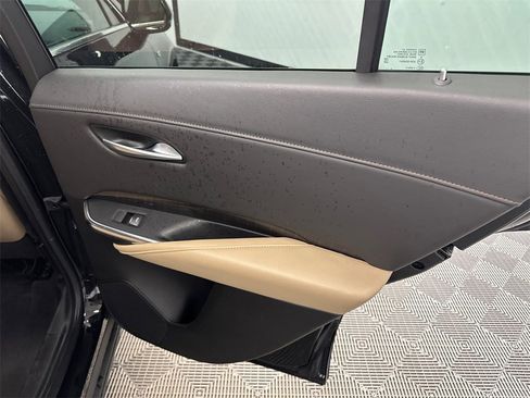 Used 2024 Cadillac XT4 Premium Luxury image 18