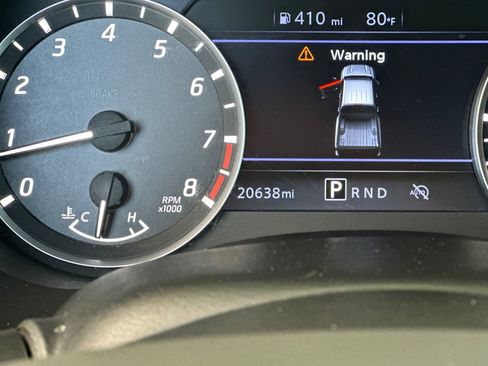 Used 2024 Nissan Frontier SV image 24