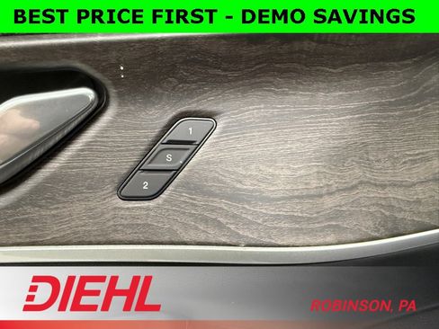 New 2025 Jeep Grand Cherokee Limited w/ Black Appearance Package image 24