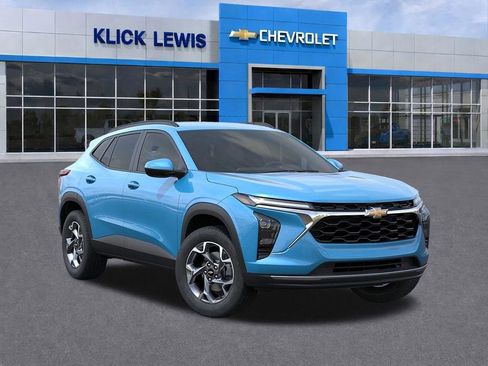 New 2026 Chevrolet Trax LT w/ LT Convenience Package FWD image 7