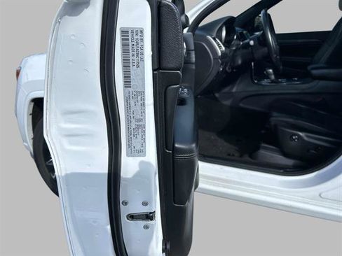 Certified 2022 Jeep Grand Cherokee Laredo X image 29