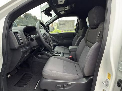 New 2026 Nissan Frontier SV w/ Tow Package image 32