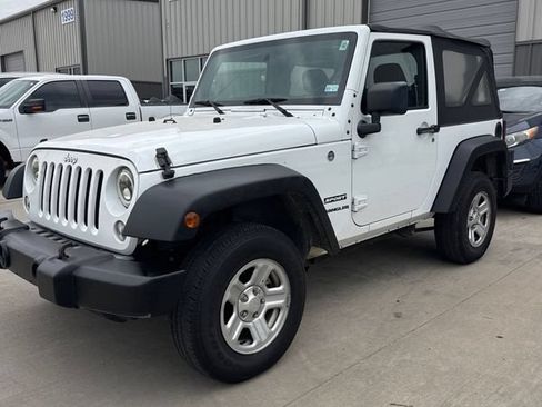 Used 2016 Jeep Wrangler Sport w/ Connectivity Group AWD/4WD image 1