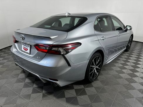 Certified 2023 Toyota Camry SE FWD image 5