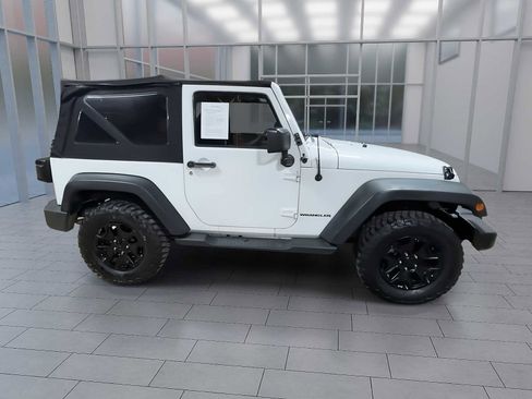 Used 2014 Jeep Wrangler Sport image 9