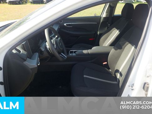 Used 2025 Hyundai Sonata SEL FWD image 7