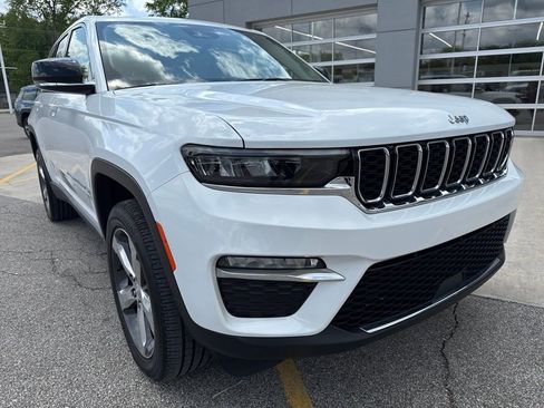 Used 2022 Jeep Grand Cherokee Limited AWD/4WD image 14
