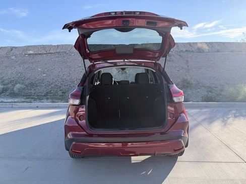 Certified 2024 Nissan Kicks SV image 28