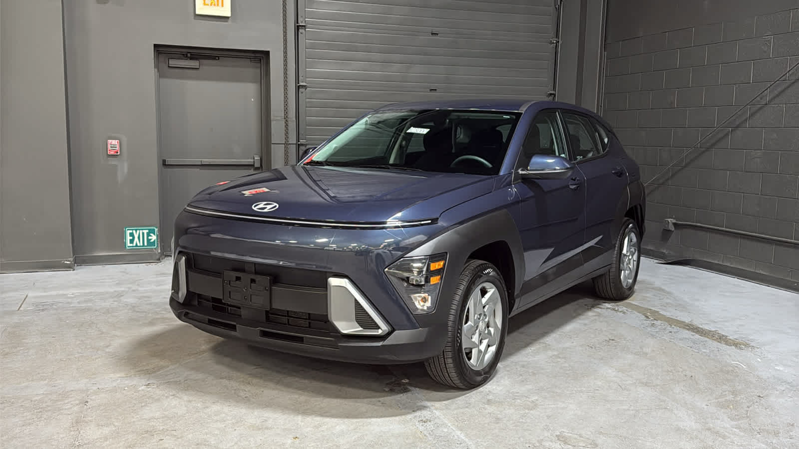 Used 2024 Hyundai Kona SE AWD/4WD image 3