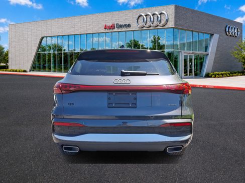 Used 2025 Audi Q5 Premium w/ Convenience Package AWD/4WD image 5
