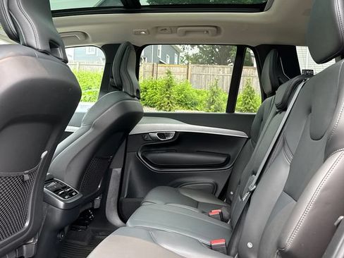 Used 2024 Volvo XC90 B5 Core w/ Climate Package AWD/4WD image 29