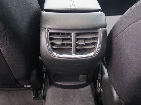 Used 2024 Chevrolet Malibu LT image 20