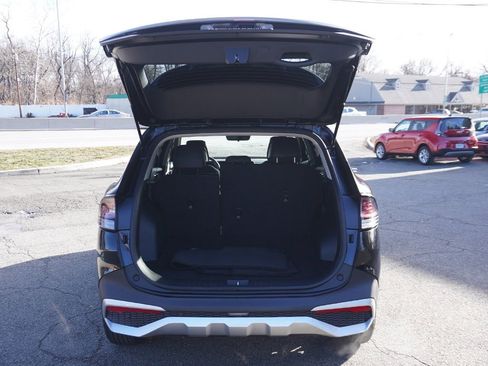 Used 2025 Kia Sportage EX image 19