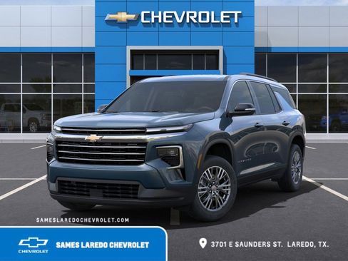 New 2025 Chevrolet Traverse LT w/ Driver Confidence Package image 6