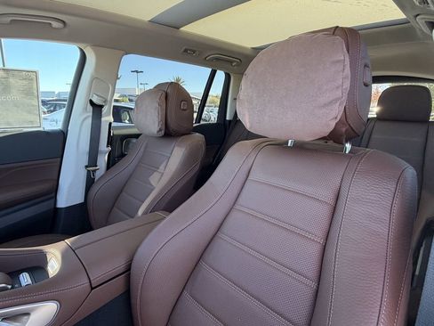 New 2026 Mercedes-Benz GLS 450 4MATIC image 19