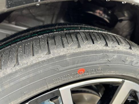 New 2026 Toyota Prius Plug-In Hybrid image 28