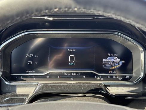 Used 2025 Chevrolet Silverado 2500 LT w/ Convenience Package image 25