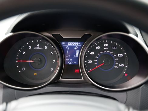 Used 2016 Hyundai Veloster image 28