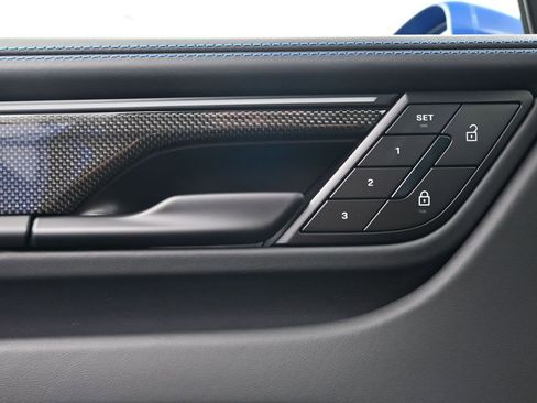 New 2026 Porsche Macan Turbo Electric image 18