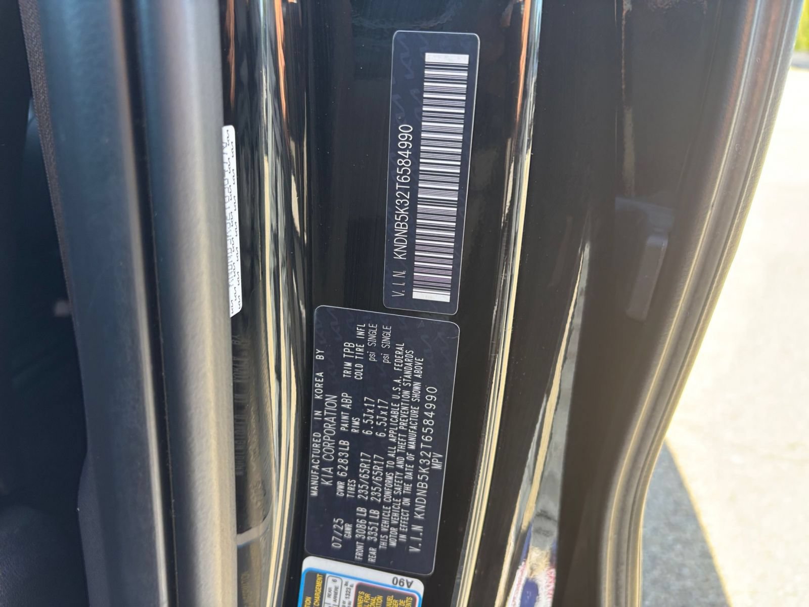 Used 2026 Kia Carnival FWD image 31