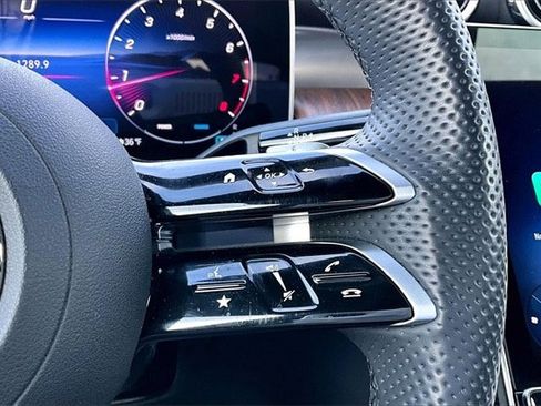 Certified 2025 Mercedes-Benz GLC 300 4MATIC image 15