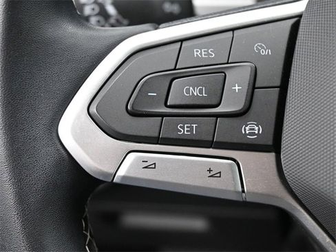 Used 2022 Volkswagen Atlas SE image 17