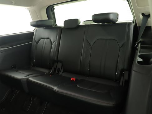 Used 2019 Ford Expedition Platinum image 18