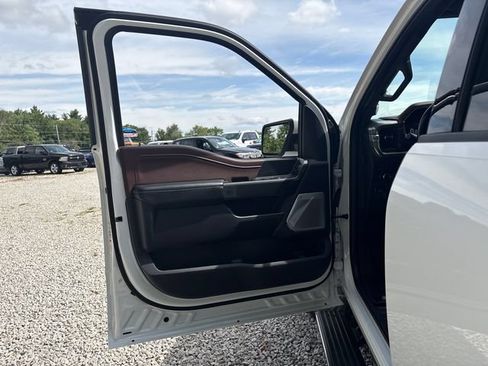 Used 2022 Ford F150 Lariat w/ Equipment Group 502A High AWD/4WD image 15