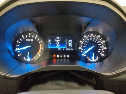 Used 2017 Ford Edge SE FWD image 23