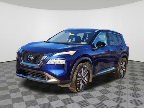 Certified 2021 Nissan Rogue Platinum image 2