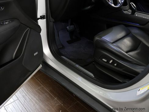 Used 2019 Cadillac XT5 Luxury image 25