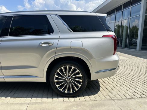 Used 2024 Hyundai Palisade Calligraphy AWD/4WD image 4