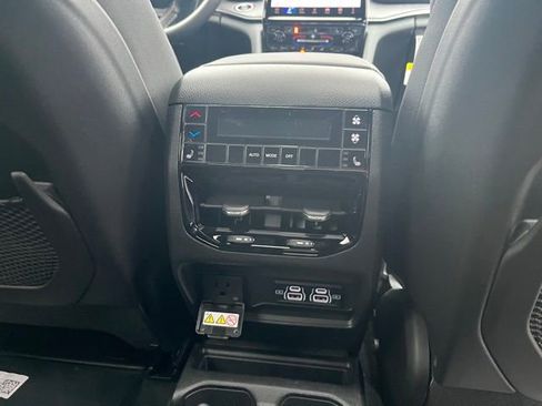 New 2025 Jeep Grand Cherokee L Limited w/ Black Appearance Package image 26