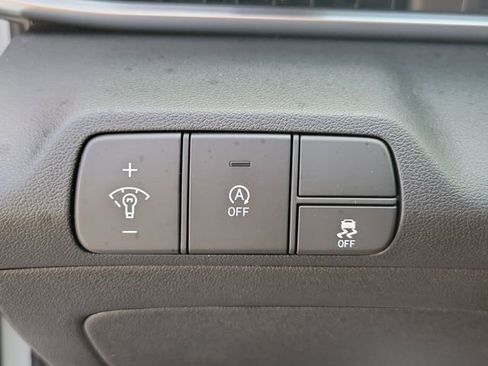 New 2026 Hyundai Elantra SE FWD image 18