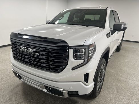 Used 2023 GMC Sierra 1500 Denali Ultimate image 4