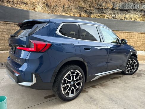 Certified 2025 BMW X1 xDrive28i image 3