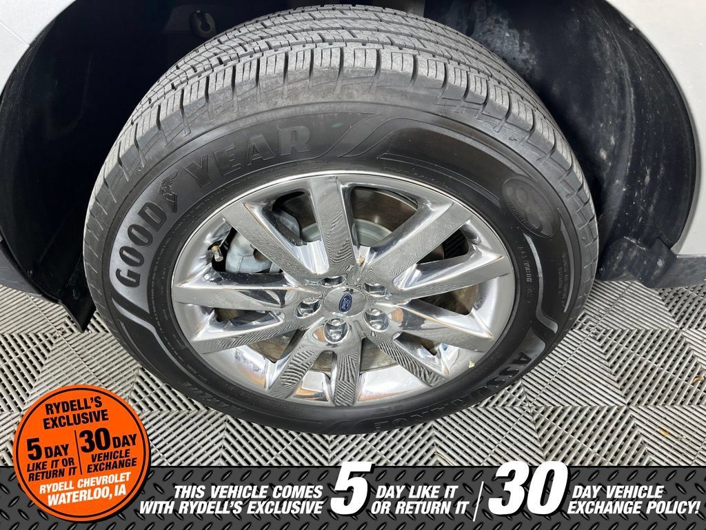 Used 2014 Ford Edge Limited w/ Driver Entry Package FWD image 17