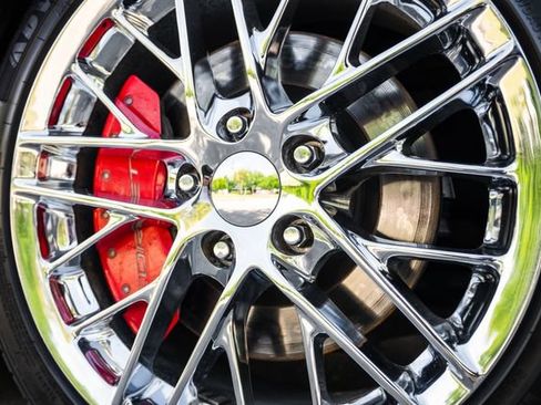 Used 2008 Chevrolet Corvette Coupe w/ Preferred Equipment Group RWD image 3