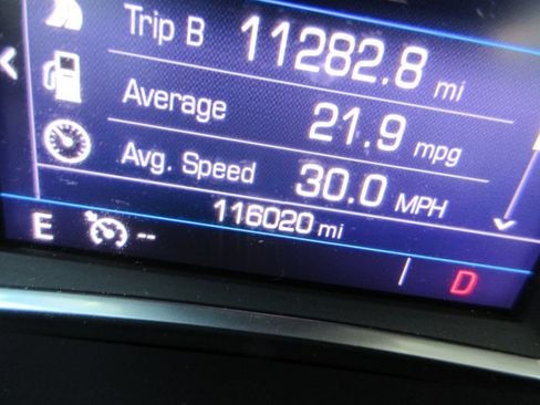 Used 2021 GMC Acadia SLE w/ Driver Convenience Package FWD image 28