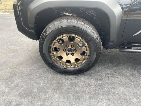 Certified 2025 Toyota 4Runner Trailhunter image 8