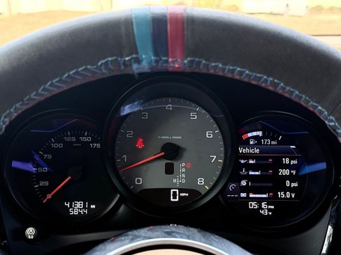 Used 2017 Porsche Macan S image 27