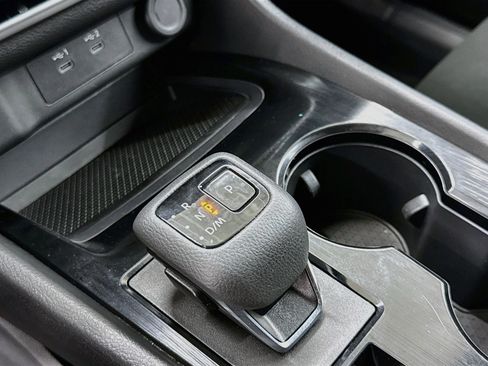 Used 2024 Nissan Rogue S FWD image 24