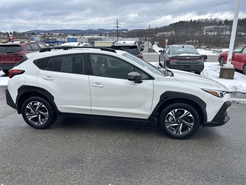 Used 2024 Subaru Crosstrek 2.0i Premium image 4