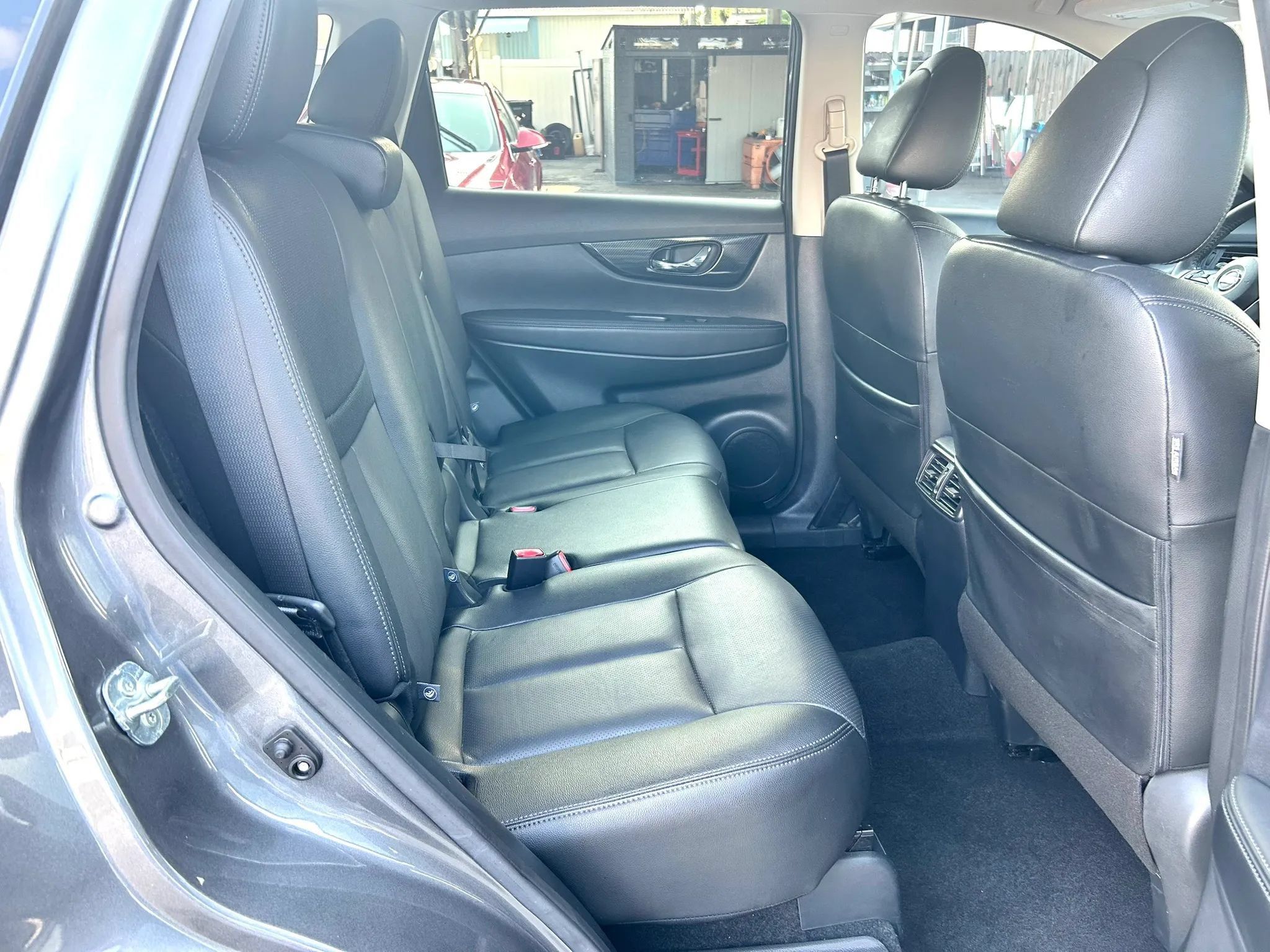 Used 2020 Nissan Rogue SL w/ Premium Package FWD image 17