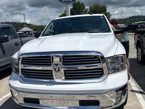 Used 2017 RAM 1500 Big Horn AWD/4WD image 7